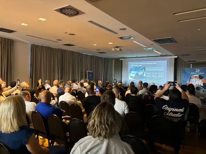 Conferința de lansare a noului produs BONTU a avut loc cu succes la Milano, Italia